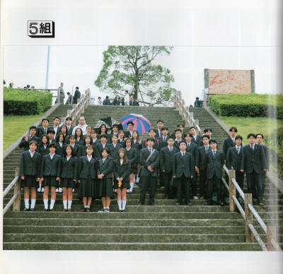 ３年５組集合写真(左）